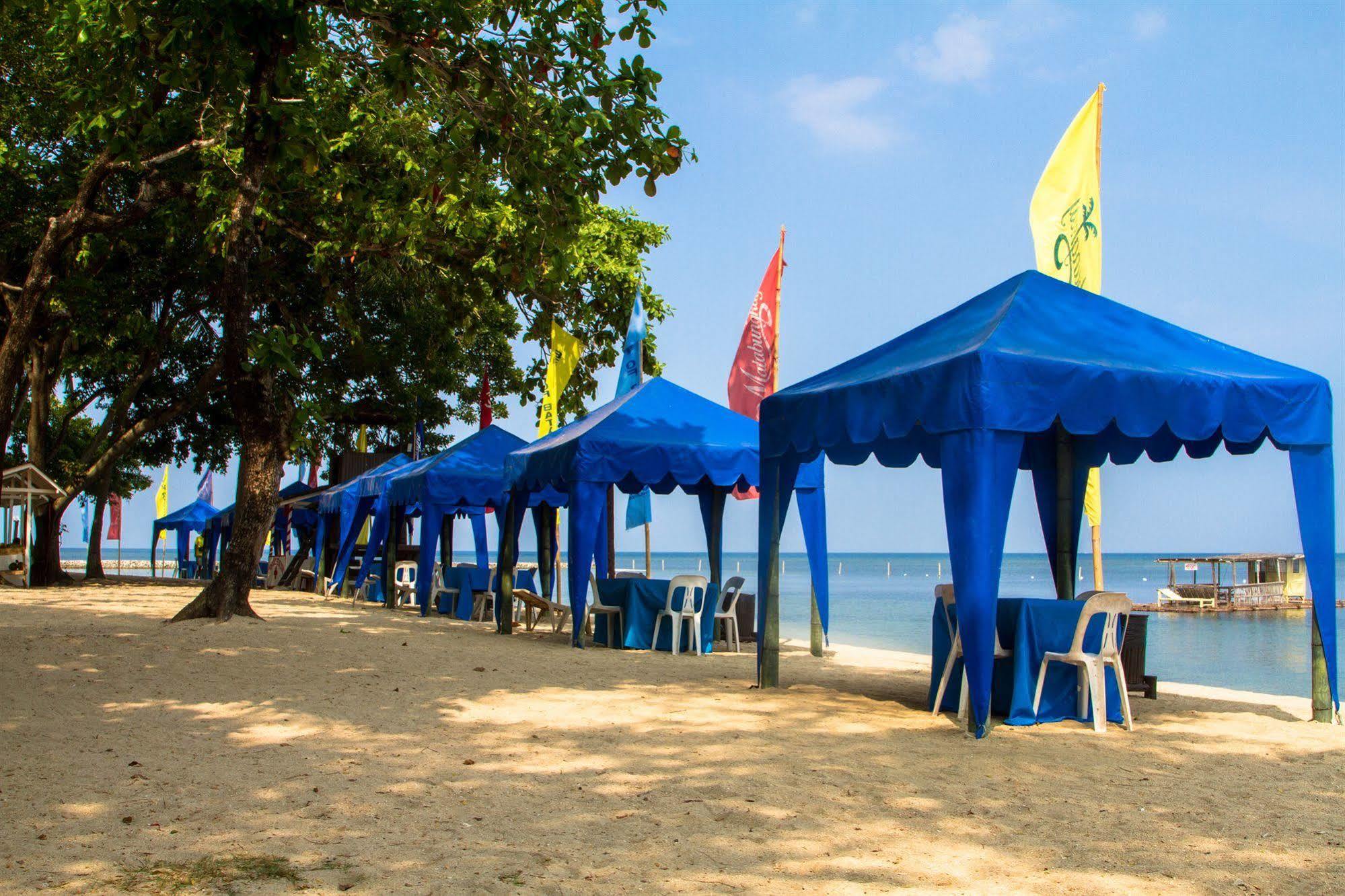 Matabungkay Beach Hotel Lian Exterior photo